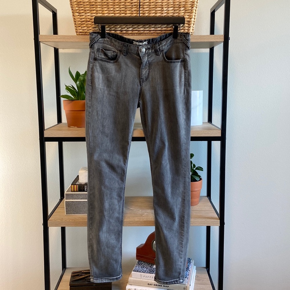 Free People Mid-Rise Gray Skinny Jeans, 30